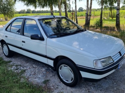 Używany Peugeot 405 z nieśmiertelnym silnikiem 1.9D na sprzedaż w Polsce