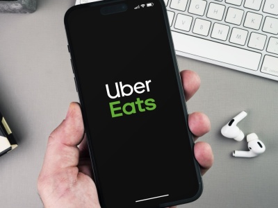 Tak zaoszczędzisz na zakupach i jedzeniu. Allegro i Uber Eats mają korzystną promocję