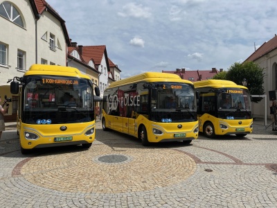 Polkowice odebrały trzy elektryczne autobusy. W Polsce chiński producent sprzedał już sto egzemplarzy bezemisyjnych pojazdów