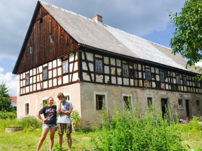 Ruinersi odnawiają dom szachulcowy. 