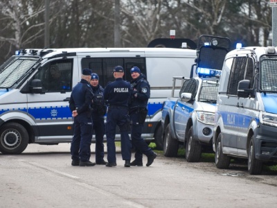 Absurd na siłowni w Narewce. Zabronili wejścia policjantom, bo... są za mocni