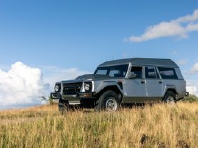 Lamborghini LM002 Wagon powstało na życzenie sułtana Brunei. Teraz trafi na aukcję