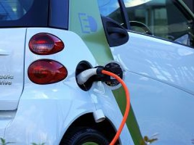 Niemcy nie chcą elektryków. Chętniej kupują auta z Dieslem