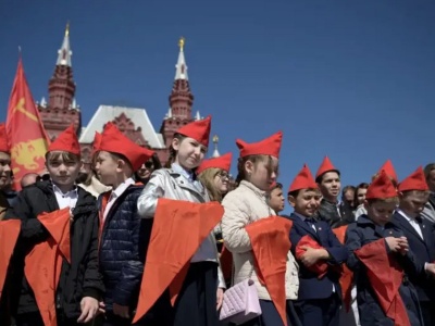 Jak Rosja buduje pokolenie klonów Putina