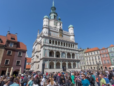 20 milionów złotych na wycieczki klasowe w 4 minuty