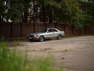 Mercedes 380 SEC C126 1983 – 74000 PLN – Poznań