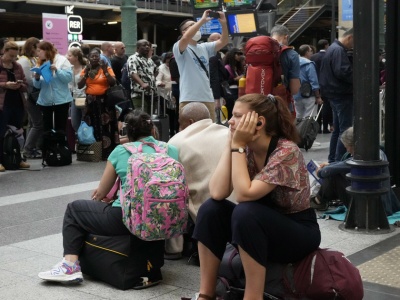 Chaos na francuskiej kolei. Media podają trzy tropy