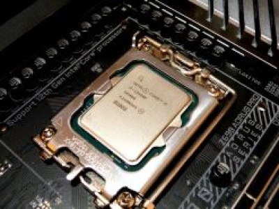 Problemy z procesorami Intel poważniejsze niż podejrzewano. Które modele są zagrożone?