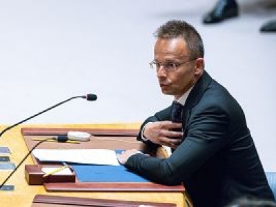 Dyplomatyczny zgrzyt na linii Polska-Węgry. SzijjĂĄrtó zarzucił Sikorskiemu kłamstwo