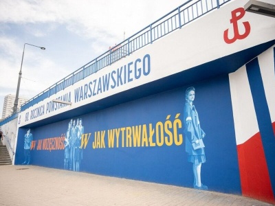 Symboliczny mural zniknął z centrum Warszawy. 