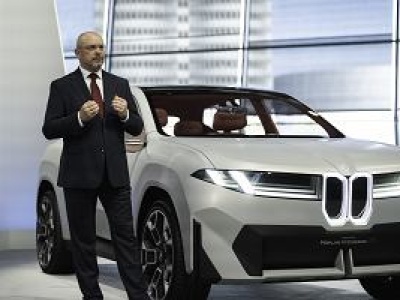 Elektryki w odwrocie? BMW o tym nie wie, więc buduje pięć fabryk baterii na całym świecie