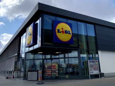 Właśnie się zaczęło. Lidl wyprzedaje same hity za grosze