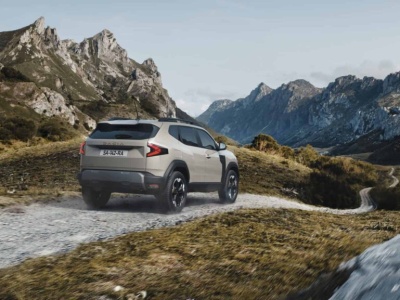 Nowa Dacia Duster, Citroën C3 i C3 Aircross, Renault 5 oraz Alfa Romeo Junior na liście finalistów Car of The Year 2025