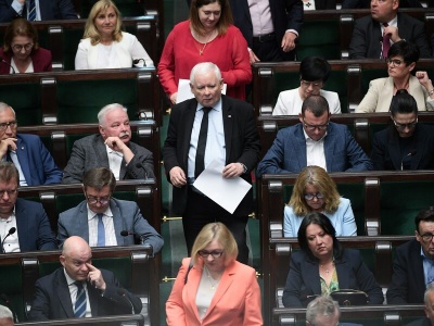 Duże zmiany w PiS? Dwoje znanych polityków straci partyjne funkcje