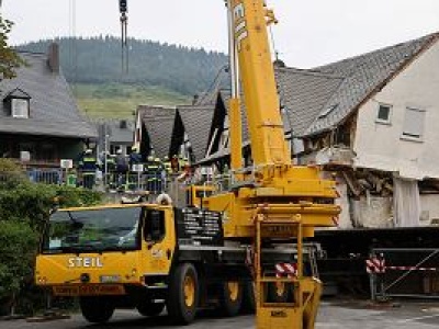 Katastrofa budowlana w Niemczech. Trwa dynamiczna akcja ratownicza. Pod gruzami są uwięzieni ludzie