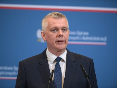 Siemoniak: Działania w sprawie Andrzeja Poczobuta zaawansowane, rozmowy bilateralne