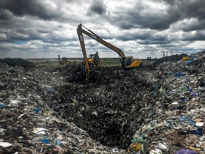 Zajmowali się niebezpiecznymi odpadami. Usłyszeli ponad 17 tys. zarzutów