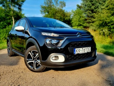 Test: Citroen C3 1.2 83 KM tańszy niż Dacia Sandero. Jeździliśmy wersją You, czyli samochodem „widmo”