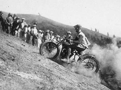 Historia motocykli wg Lecha: Hill Climbing. Byle pod górkę!