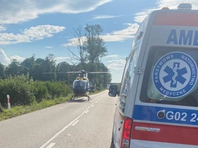 4 osoby ranne, w tym roczne dziecko. W akcji policja, pogotowie, straż i LPR