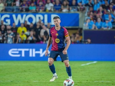 Lenglet uda się na kolejne wypożyczenie? Ma dwie oferty z hiszpańskiej czołówki