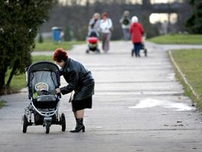 Aktywny rodzic 2024. Niedługo start programu. Jak złożyć wniosek? Tłumaczymy