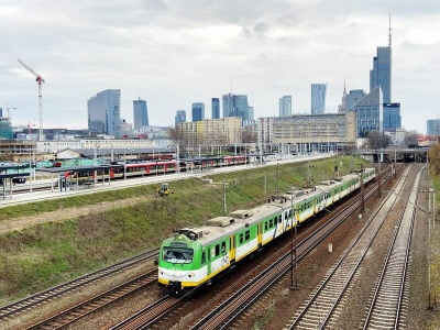 Promocja kolejowa na długi weekend w Polsce. Tanie podróże z „biletem wycieczkowym”