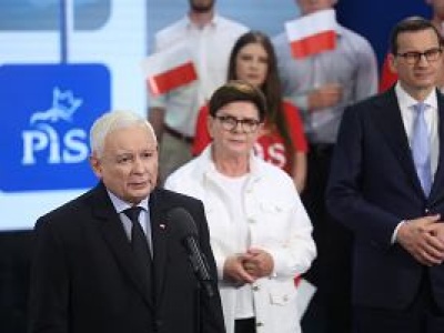 Konflikt i desperacka walka prezesa PiS. Co dalej z Beatą Szydło?