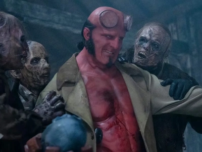 Jack Kesy w nowym zdjęciach jako Hellboy. Reżyser nie postrzega filmu jako rebootu serii