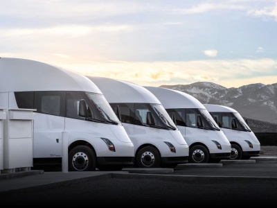 Tesla Semi pojawi się w Europie? Musk już szuka menedżera 