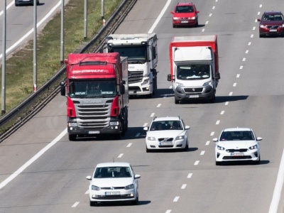 Od dziś zakazy jazdy przez prawie tydzień. Ci kierowcy nie wyjadą na drogi