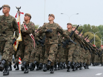 Święto Wojska Polskiego. Sprawdź, gdzie odbędą się defilady i pokazy sprzętu wojskowego