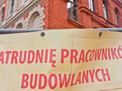 Pracownicy fizyczni pilnie poszukiwani. Rynek pracy traci impet