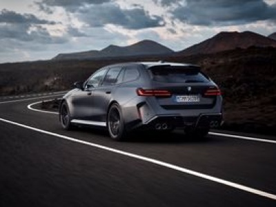 BMW M5 Touring. Cięższe i wolniejsze niż konkurencja