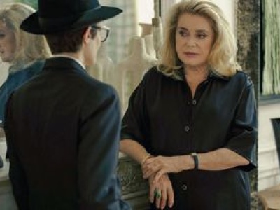 Chiara Mastroianni i Catherine Deneuve w komedii 