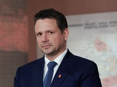 Warszawa walczy ze skutkami nawałnicy. Co z metrem? Rafał Trzaskowski wydał oświadczenie