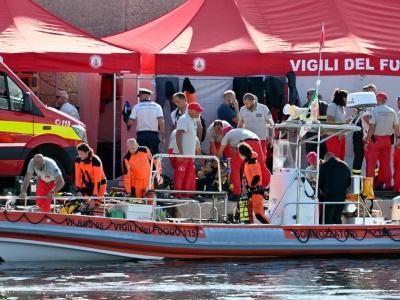 Nieoficjalnie: odnaleziono dwa ciała na zatopionym jachcie