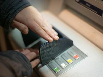 Co to jest IBAN? Wielu Polaków wciąż nie ma o nim pojęcia