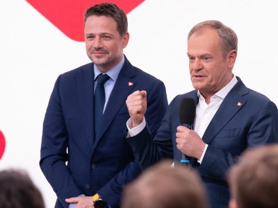 List gończy za człowiekiem Morawieckiego. Trzaskowski i Tusk komentują