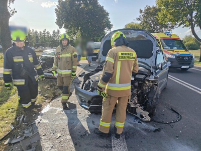 Zderzenie dwóch pojazdów w Pniewach