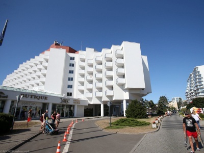 Hotelarze załamują ręce. 