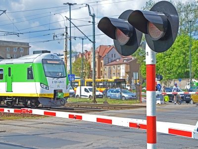 Rozprawa w sprawie awarii pociągów wstrzymana, bo pociąg nie dojechał