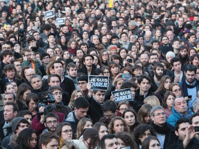 Matka Boża chora na małpią ospę. Charlie Hebdo znów uderza w katolików