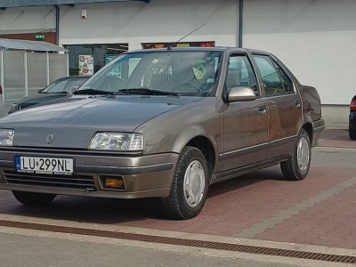 Renault 19 Chamade okiem właściciela: przypomina młodzieńcze lata i budzi sentyment