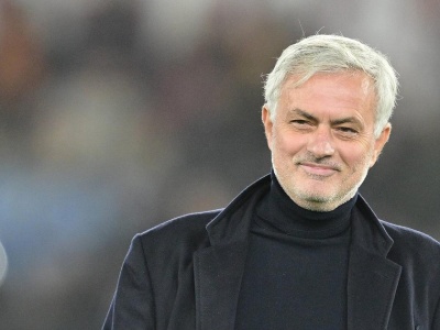 Jose Mourinho zablokował transfer reprezentanta Polski. Dziesiątki milionów na stole