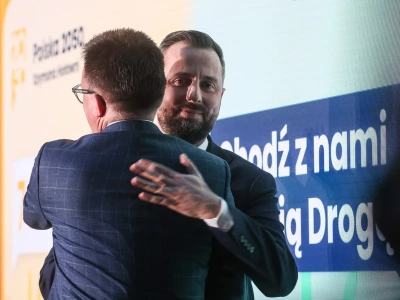 Sondaż: Alarm dla Trzeciej Drogi. Tak źle nie było od dawna