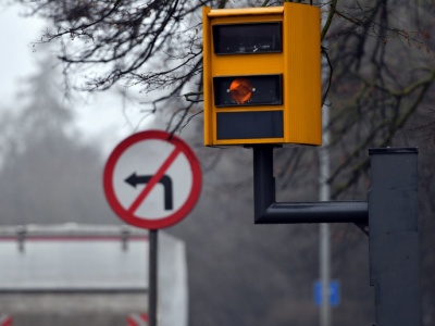 Przybędzie fotoradarów oraz odcinkowych pomiarów prędkości. Są nowe lokalizacje