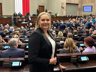 Chorosińska pokazała, jak wsparła PiS. Internauci bezlitośni. „Jaka aktorka, taka patriotka”