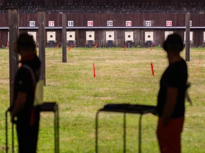 Wiemy, ile strzelnic zbudowały samorządy. „To rodzaj zabawy, a nie prawdziwej nauki strzelania”