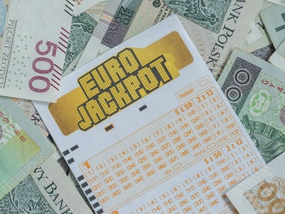 Polak wygrał 42 miliony w Eurojackpot. Jaka była na to szansa? Łatwiej jest zostać świętym